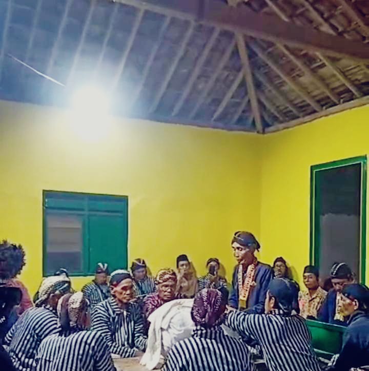 1001049535